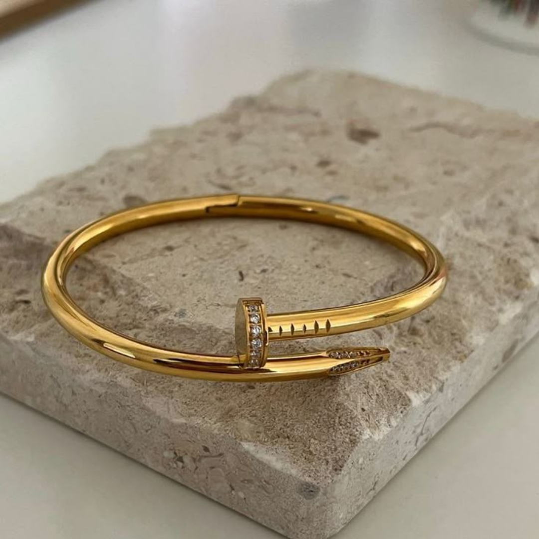 Nail bangle