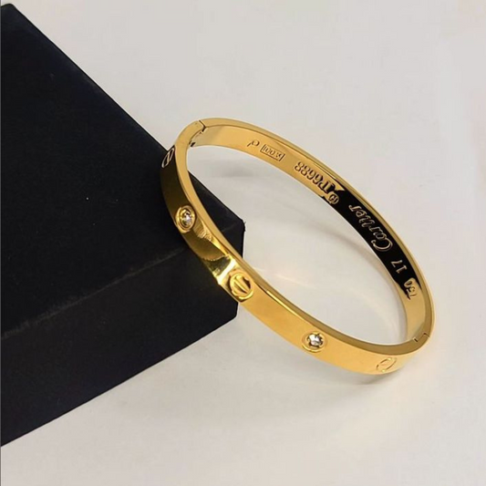 Aura Cartier Handcuff