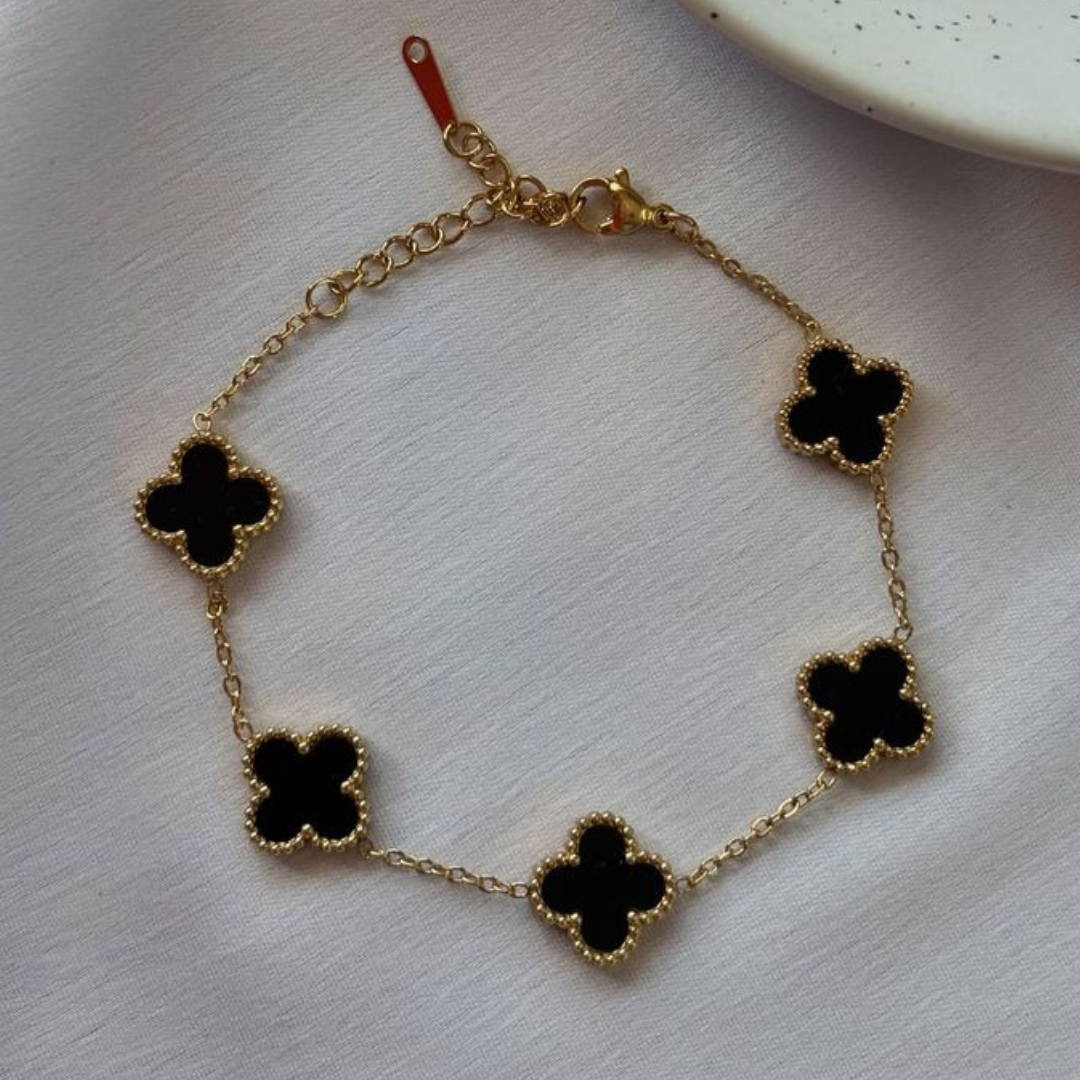 Gold clover bracelet