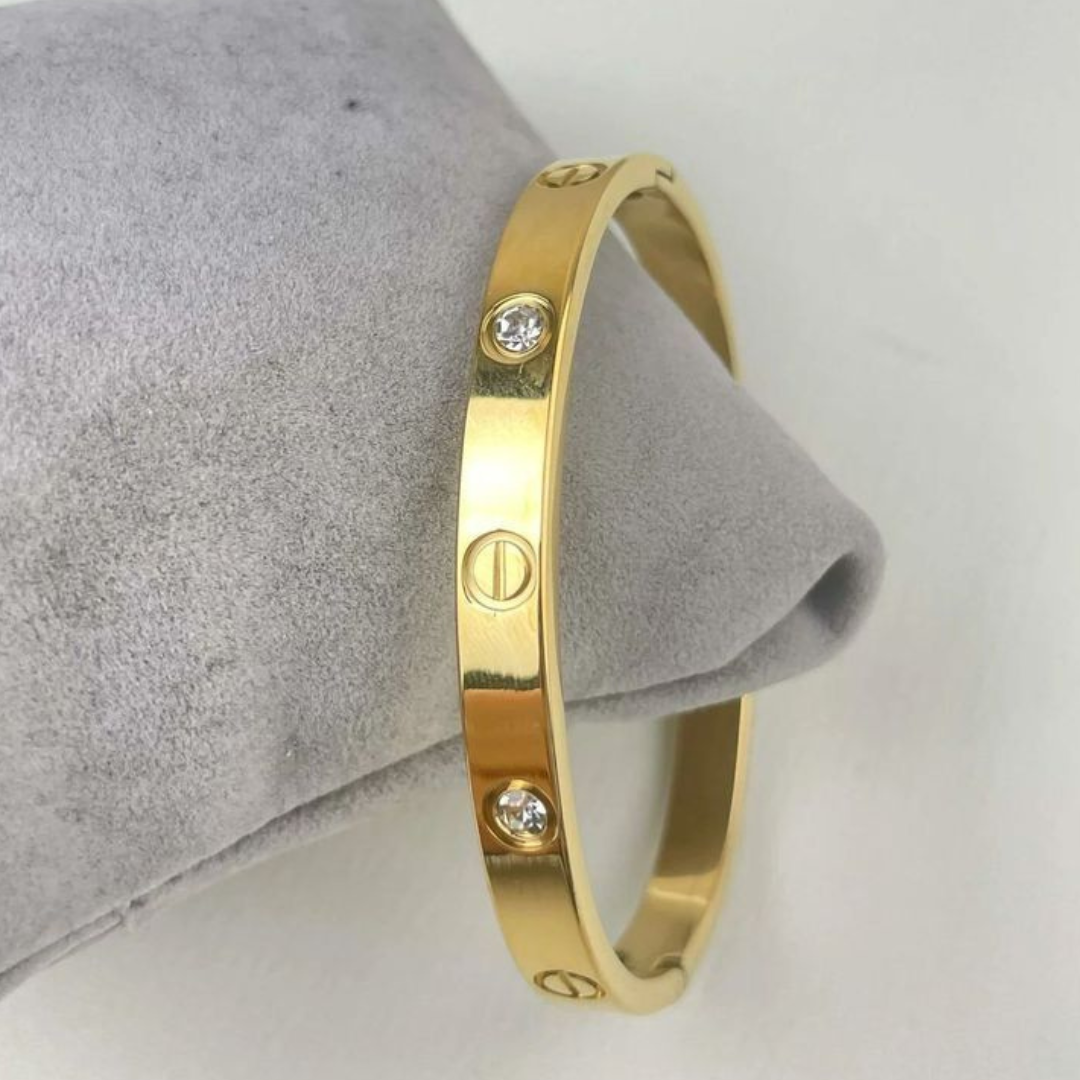 Aura Cartier Handcuff